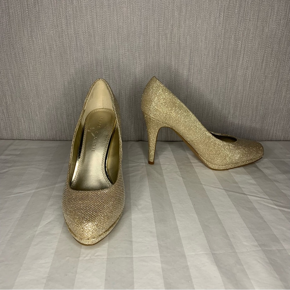 Kelly & Katie Nightengale Stiletto Champagne | 4" Heel | Like New | Size 8.5